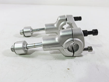 2013 Ducati Hyperstrada 821 Handlebar Riser Holder & Extension Set 36011441AB {{ shop.shopifyCountryName }} - Mototech271