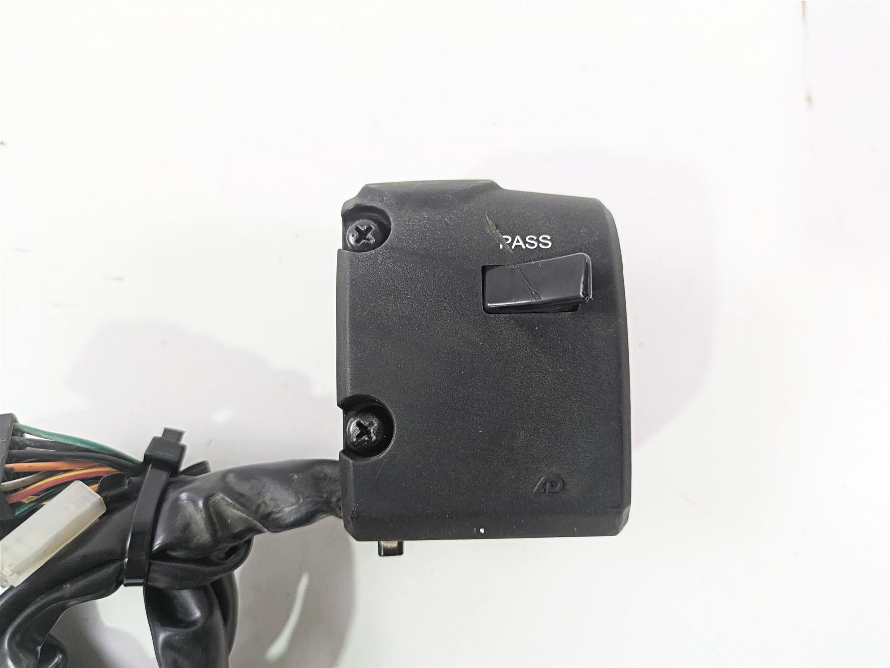 2023 Kawasaki ZX1400 ZX14R Ninja Left Hand Light Mode Control Switch 46091-0622 {{ shop.shopifyCountryName }} - Mototech271