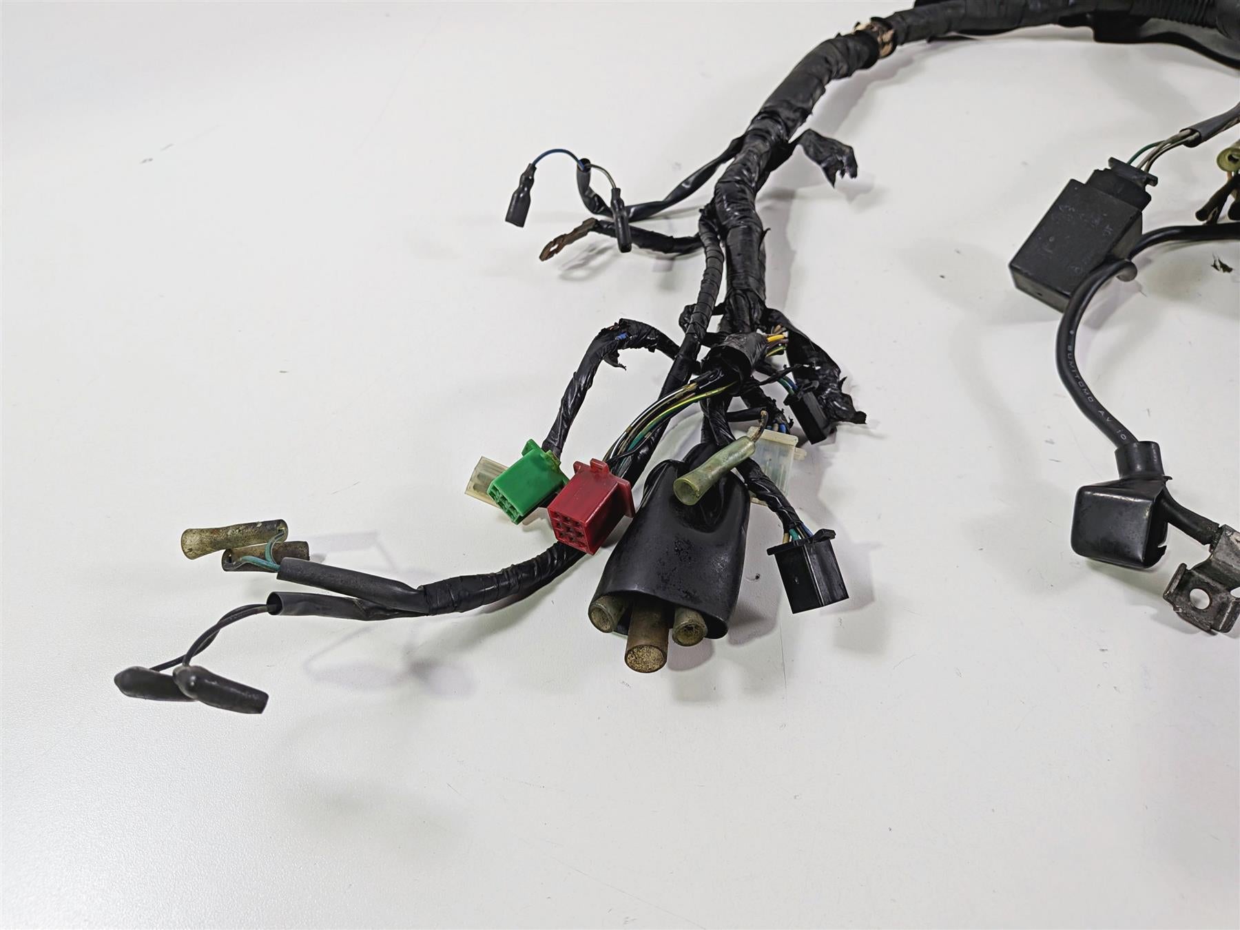 1994 Honda VT600 CR Shadow Wiring Harness Loom 32100-MZ8-000 {{ shop.shopifyCountryName }} - Mototech271
