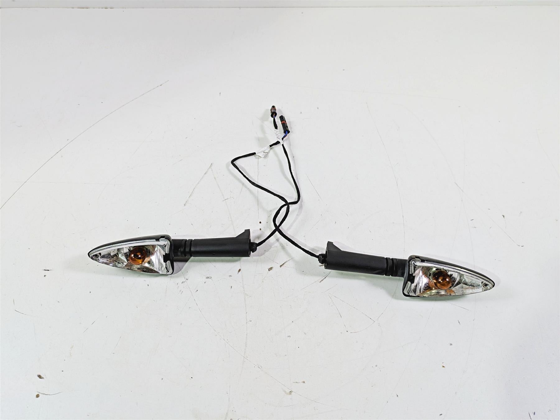 2019 BMW G310GS K02 Rear Blinker Turn Signal Set - Read 63138534355 63138534354 {{ shop.shopifyCountryName }} - Mototech271