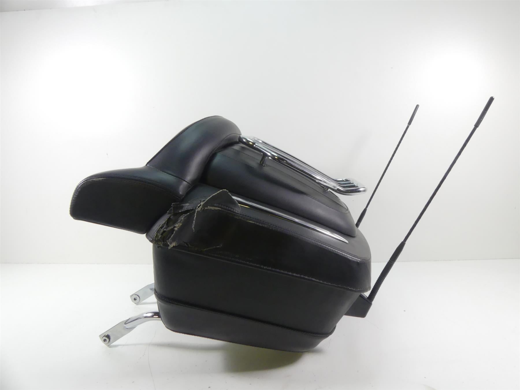 2007 Harley Touring FLHTCU SE CVO Electra Glide Rear Luggage Trunk Read 79189-06