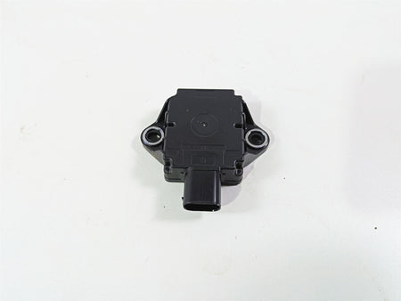 2024 Triumph Tiger 900 GT Lean Angle Fall Tilt Sensor T2508035 {{ shop.shopifyCountryName }} - Mototech271