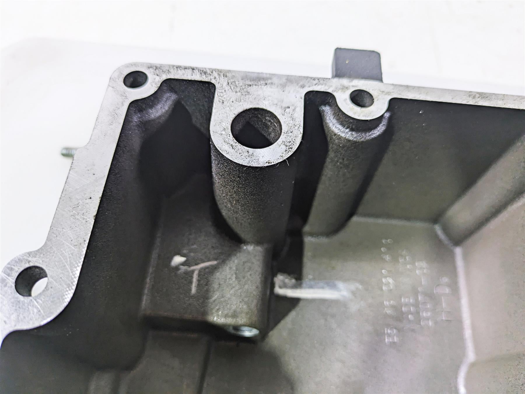 2017 Harley Dyna FXDB Street Bob Oil Pan Bottom Transmission Cover 26071-02 {{ shop.shopifyCountryName }} - Mototech271