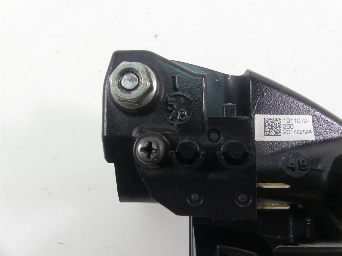 2015 Victory Cross Country Tour Front Nissin Brake Master Cylinder 5/8" 1911079 {{ shop.shopifyCountryName }} - Mototech271