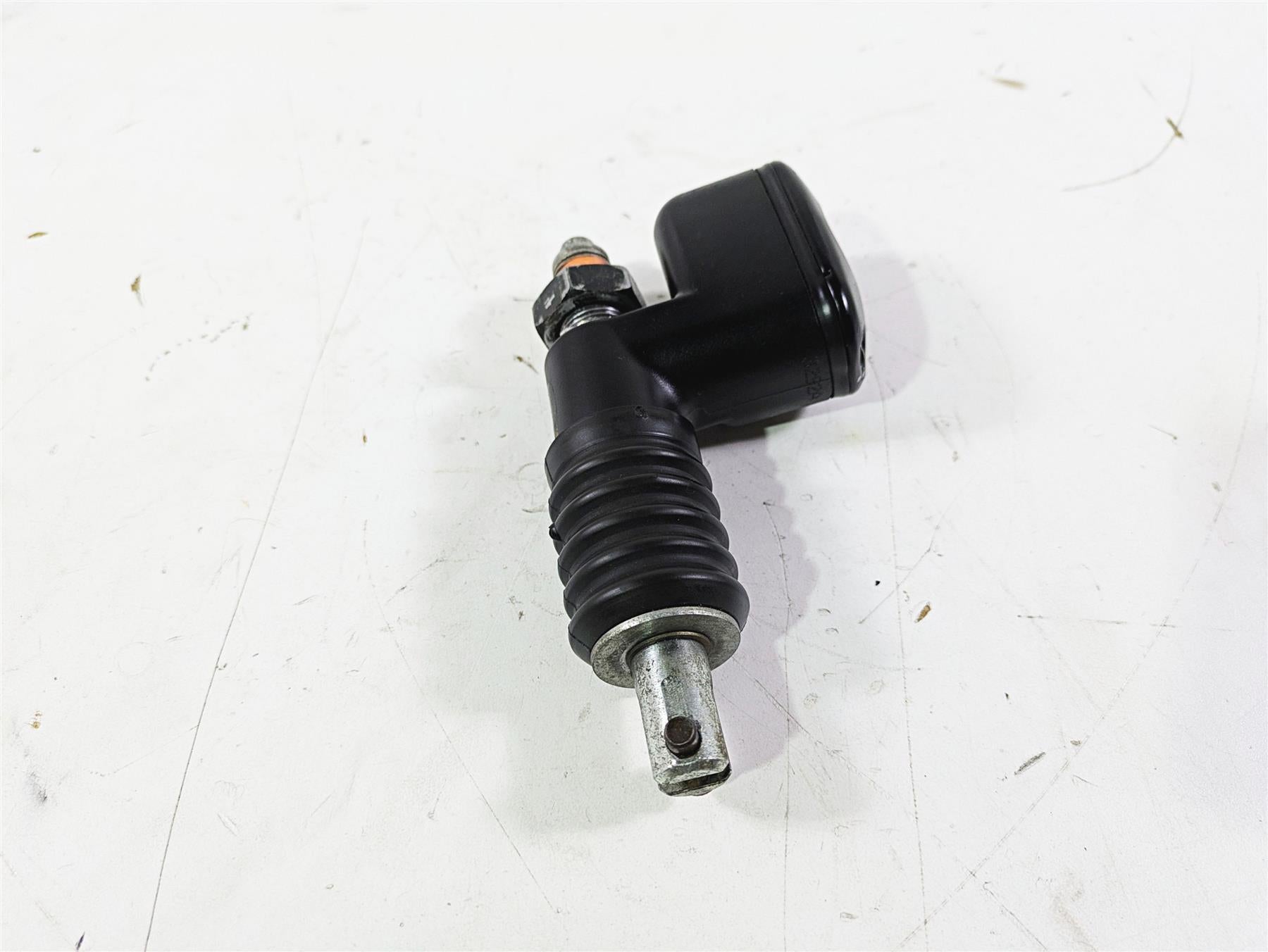 2003 Harley Softail FXSTDI Deuce 100th Rear Brake Master Cylinder 41755-99F {{ shop.shopifyCountryName }} - Mototech271