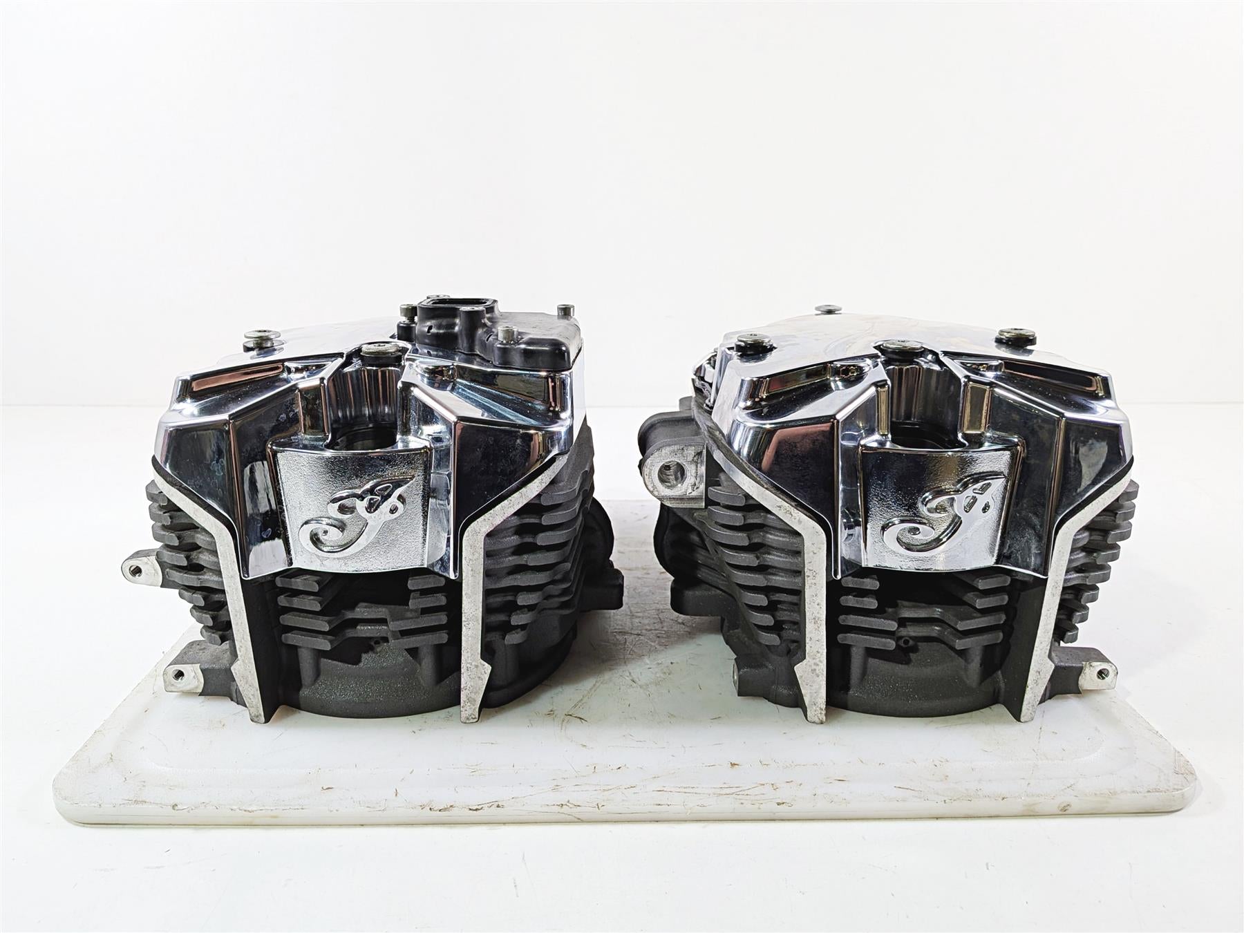 2020 Indian Challenger Limited Cylinderhead Cylinder Head Set 16K 1205855 1205854-Mototech271