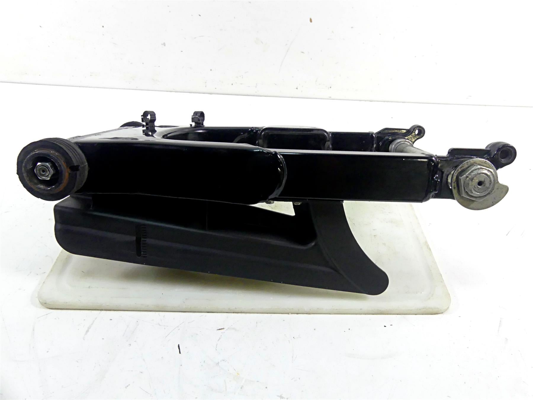 2008 Harley Touring FLHX Street Glide Rear Swingarm Swing Arm 25mm Axle 47549-02 {{ shop.shopifyCountryName }} - Mototech271