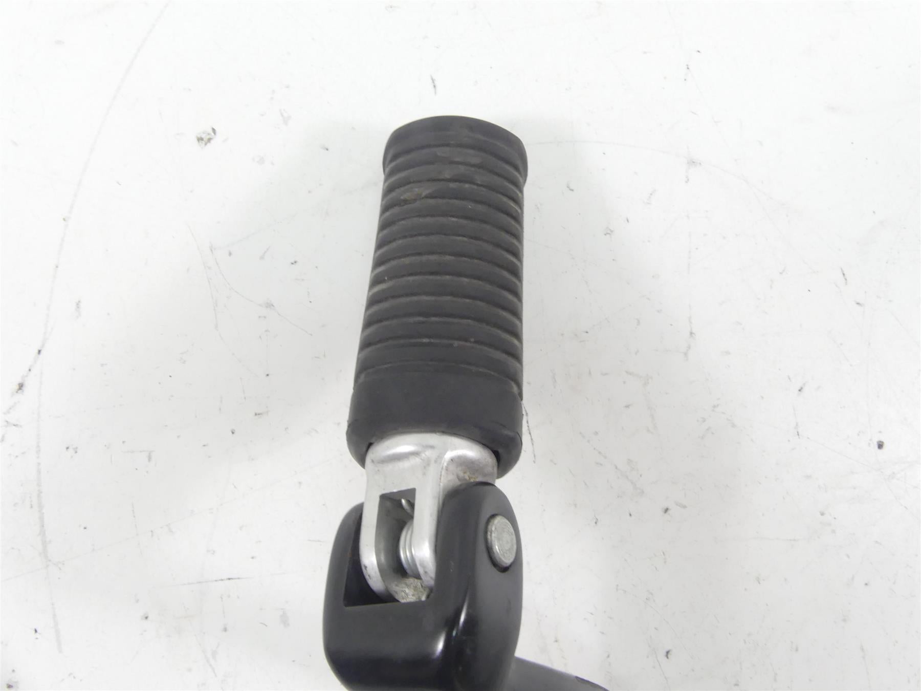 2018 Harley Softail FXBB Street Bob Left Foot Peg & Shifter Linkage 50500603 {{ shop.shopifyCountryName }} - Mototech271