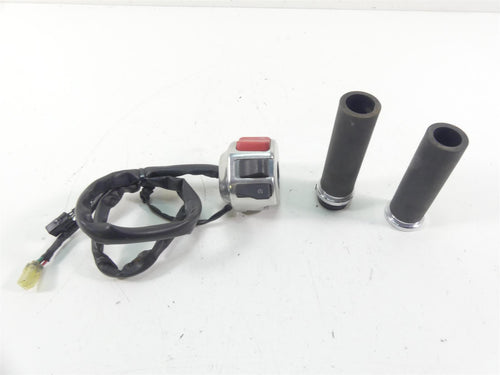2006 Yamaha Roadliner XV1900 Right Hand Control Switch + Grips 1D7-83932-10-00 | Mototech271