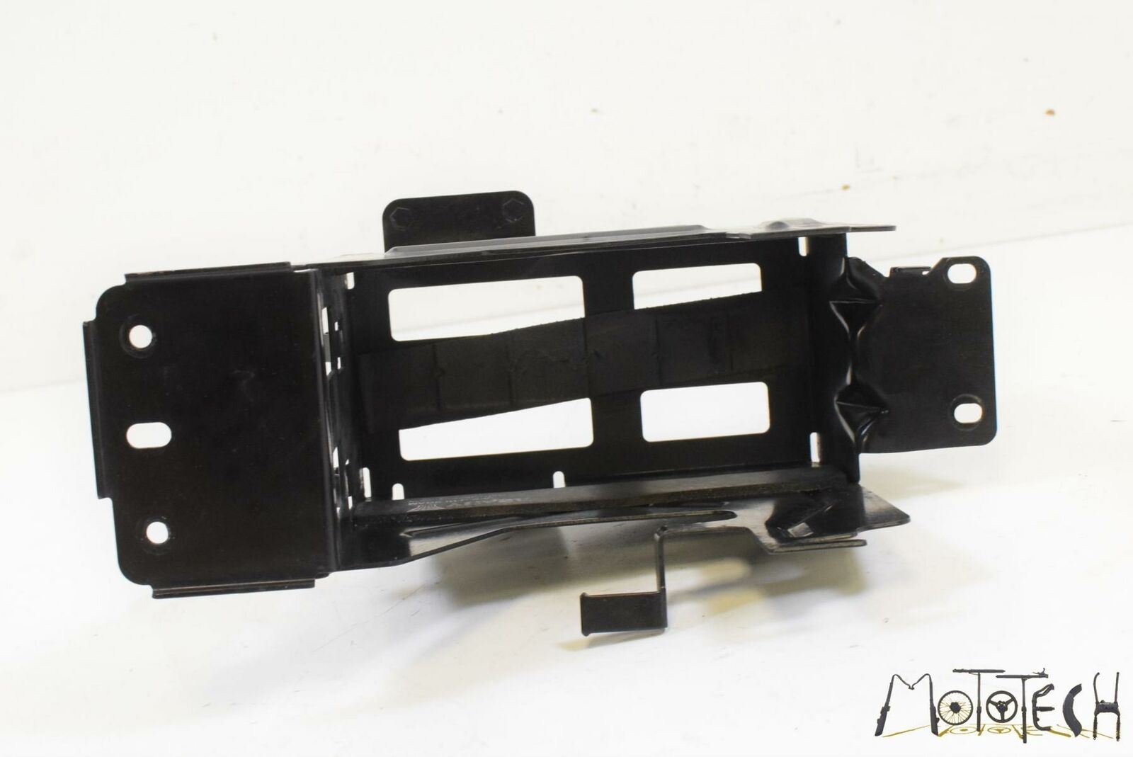 2016 Indian Chief Dark Horse Battery Tray Holder Bracket Mount 1018971-329 {{ shop.shopifyCountryName }} - Mototech271