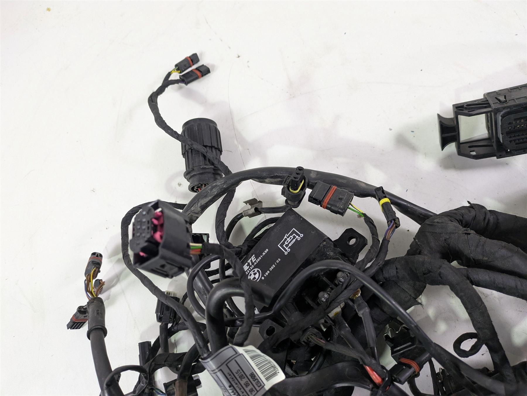 2016 BMW F800R K73 Wiring Harness Loom & Engine Wiring -No ESA 61118556428 {{ shop.shopifyCountryName }} - Mototech271