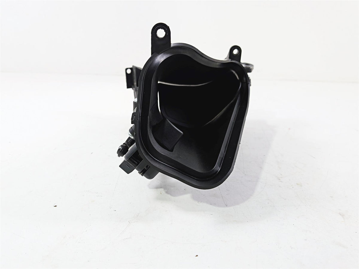 2015 Harley Touring FLTRUSE CVO Road Glide Left Air Duct Vent Ram Scoop 29200072-Mototech271
