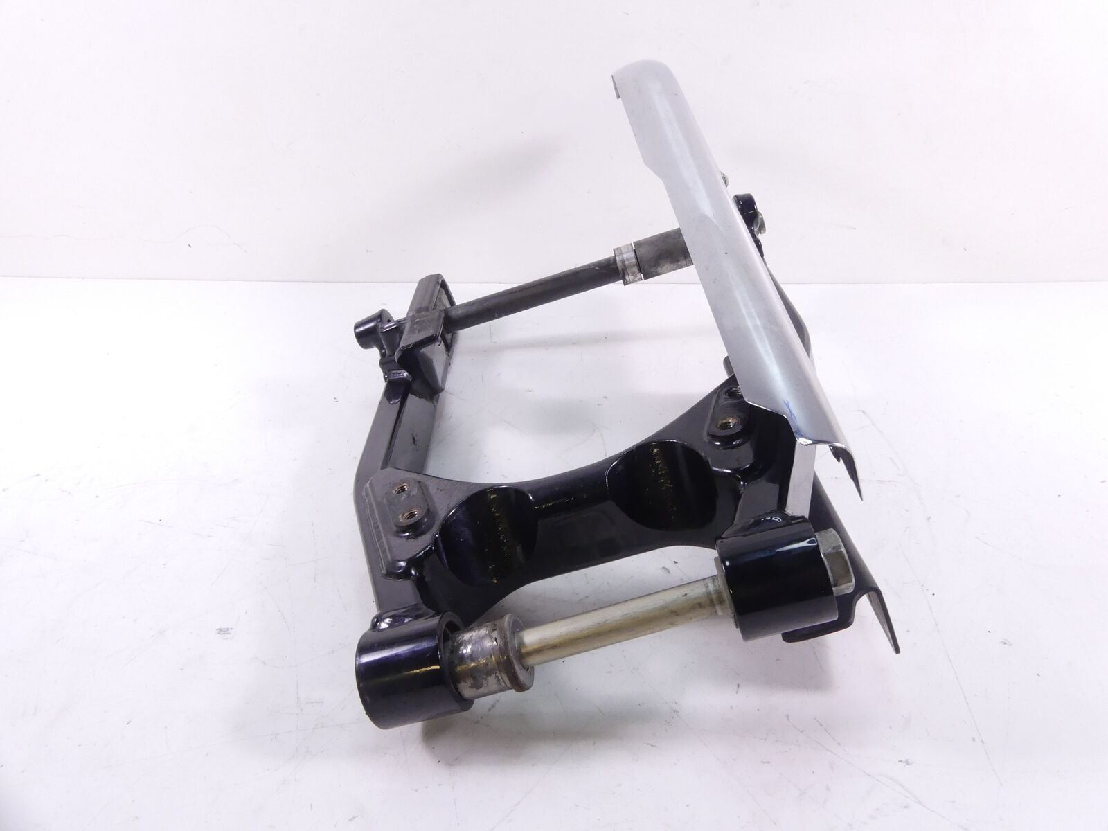 2008 Harley FXDF Dyna Fat Bob Rear Swingarm With Belt Guards 47820-10 {{ shop.shopifyCountryName }} - Mototech271