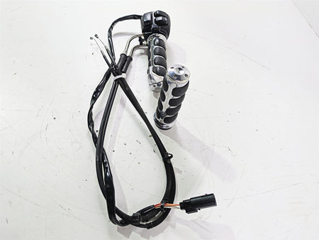 2011 Harley FXDC Dyna Super Glide Right Hand Control Switch & Grips 71684-06A {{ shop.shopifyCountryName }} - Mototech271
