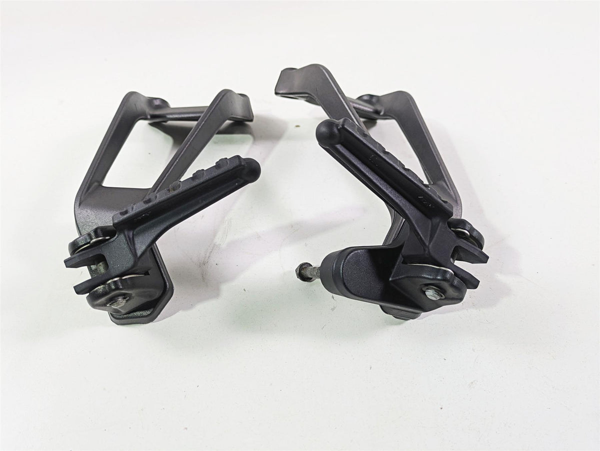 2018 KTM 1290 Super Duke R Rear Passenger Footpeg Set 6130304800033S {{ shop.shopifyCountryName }} - Mototech271