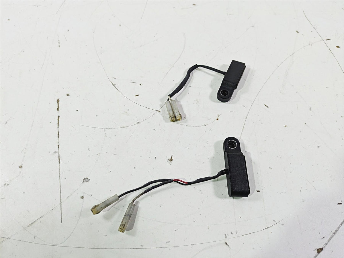 2019 Triumph Speed Triple RS 1050 Aftermarket Tiny Small Blinker Turn Signals {{ shop.shopifyCountryName }} - Mototech271