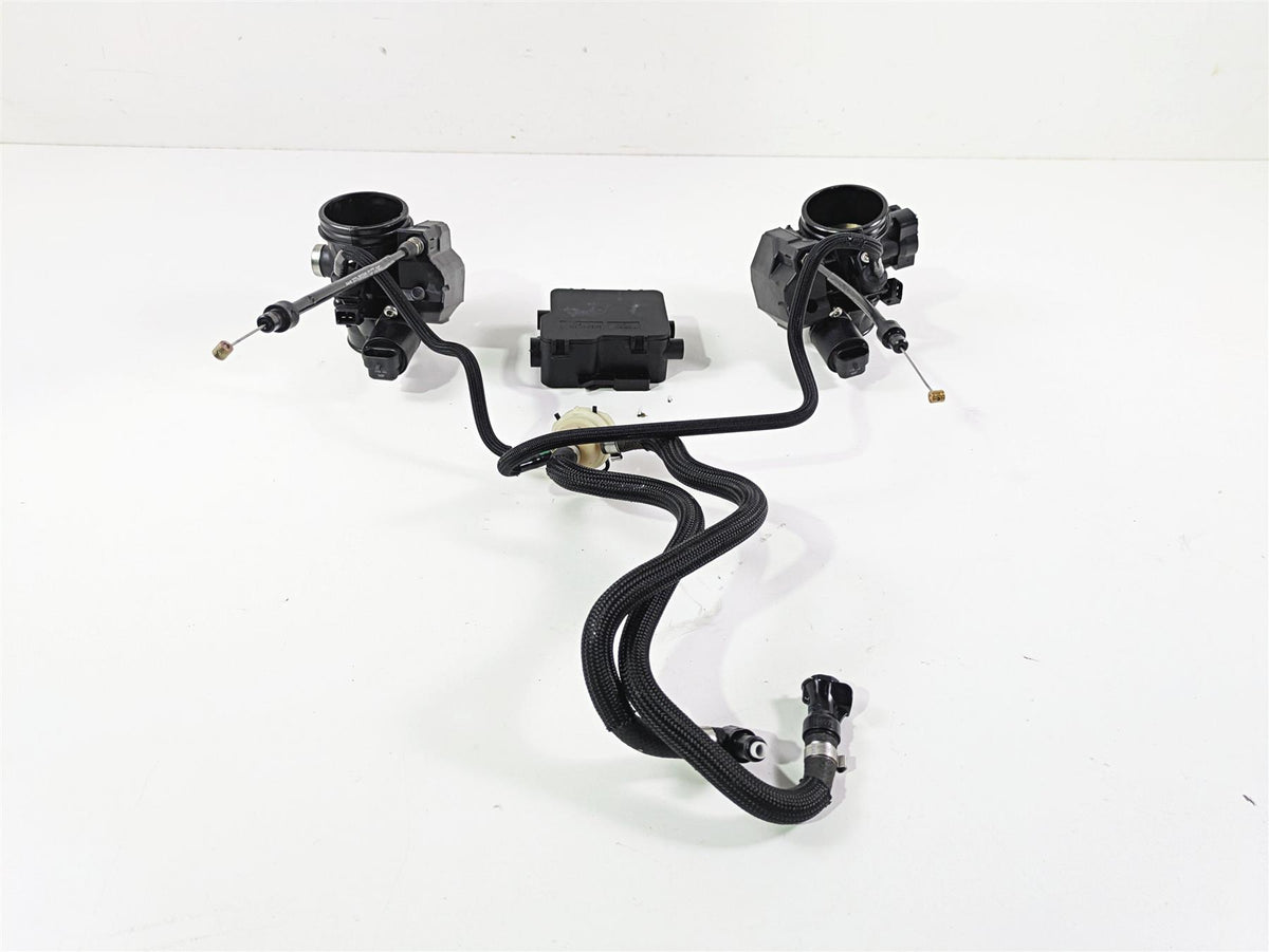 2018 BMW R nineT Urban GS K33 Throttle Body & Junction Set 13547705239 {{ shop.shopifyCountryName }} - Mototech271