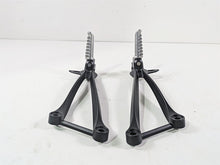 Load image into Gallery viewer, 2024 Kawasaki ZX6R ZX636 Ninja Passenger Footpeg Foot Peg Set 35063-0444-18R
