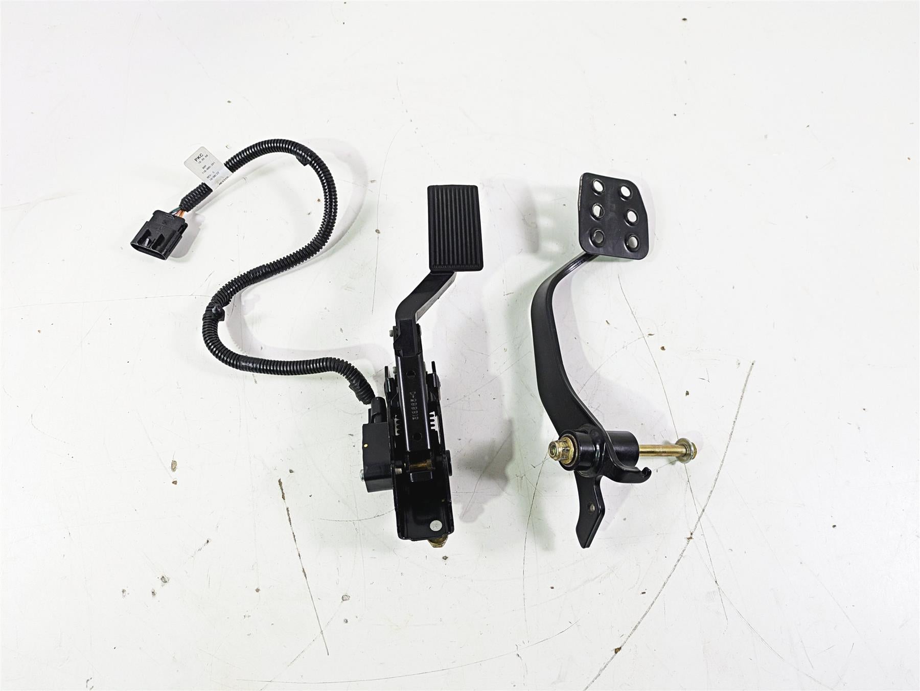 2023 Can Am Maverick X3 XMR Turbo RR Foot Brake Accelerate Pedal Set 707001803 {{ shop.shopifyCountryName }} - Mototech271