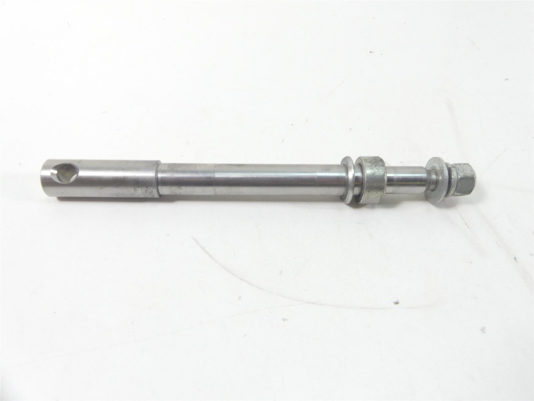 2001 Harley Davidson XL1200 Sportster Straight Front Axle Wheel Spindle 43895-00 {{ shop.shopifyCountryName }} - Mototech271