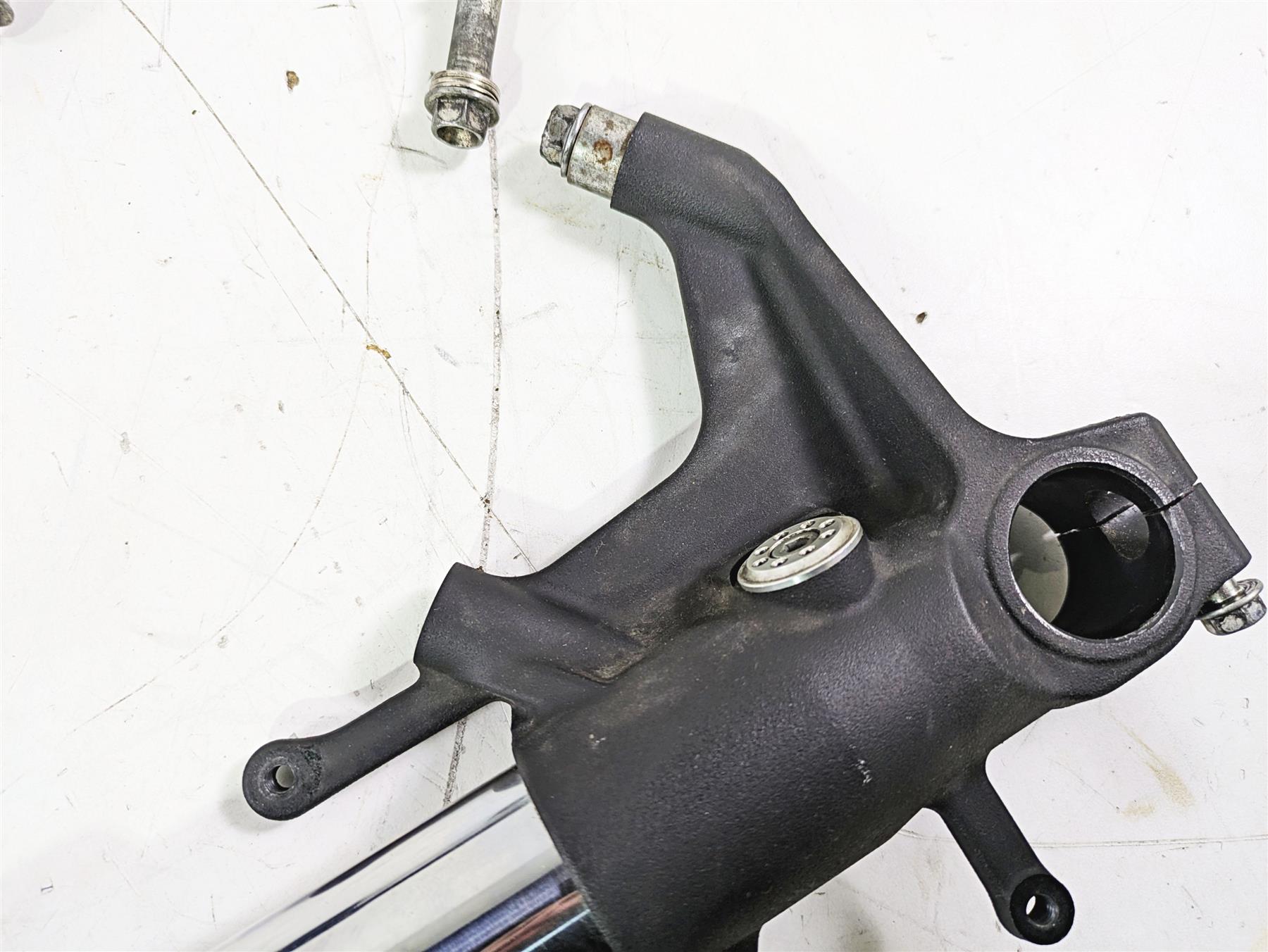 2016 Suzuki GSXR1000 Showa Front Fork Leg Shock Set 51103-47H20 51104-47H20 {{ shop.shopifyCountryName }} - Mototech271