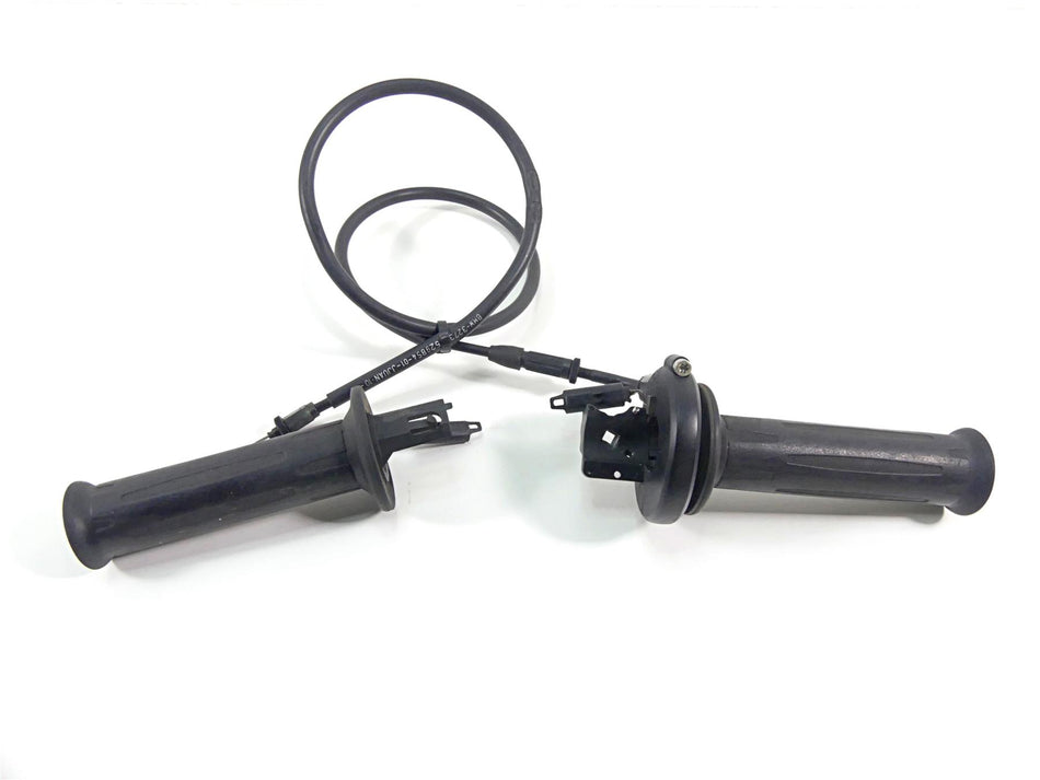 2013 BMW F800GS STD K72 Left Right Heated Hand Grip Set 61317708227 61317708228 {{ shop.shopifyCountryName }} - Mototech271