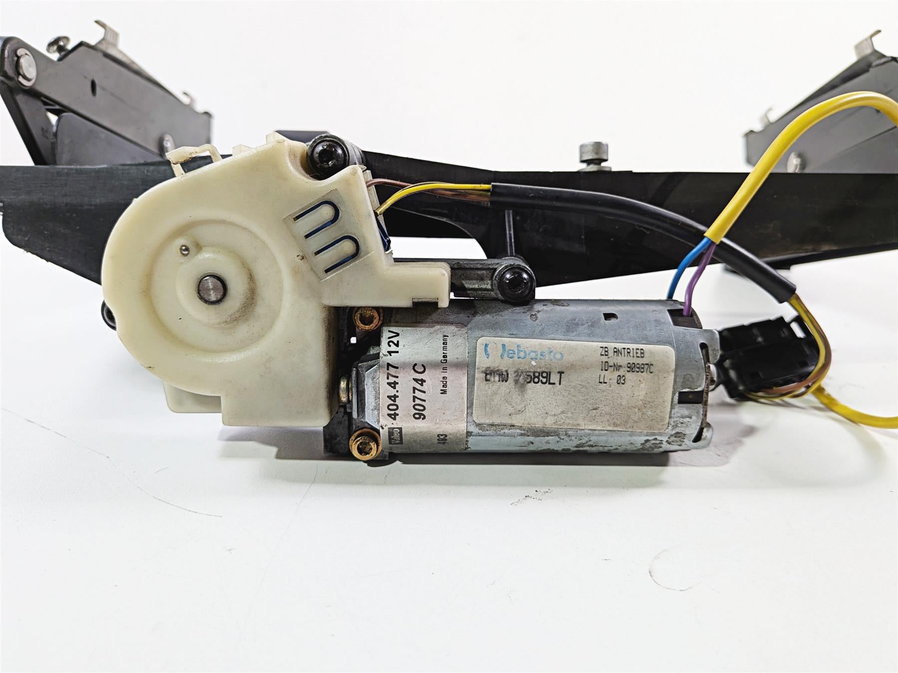 2002 BMW K1200LT 89V3 Windshield Adjuster & Motor Set 46632307916 {{ shop.shopifyCountryName }} - Mototech271