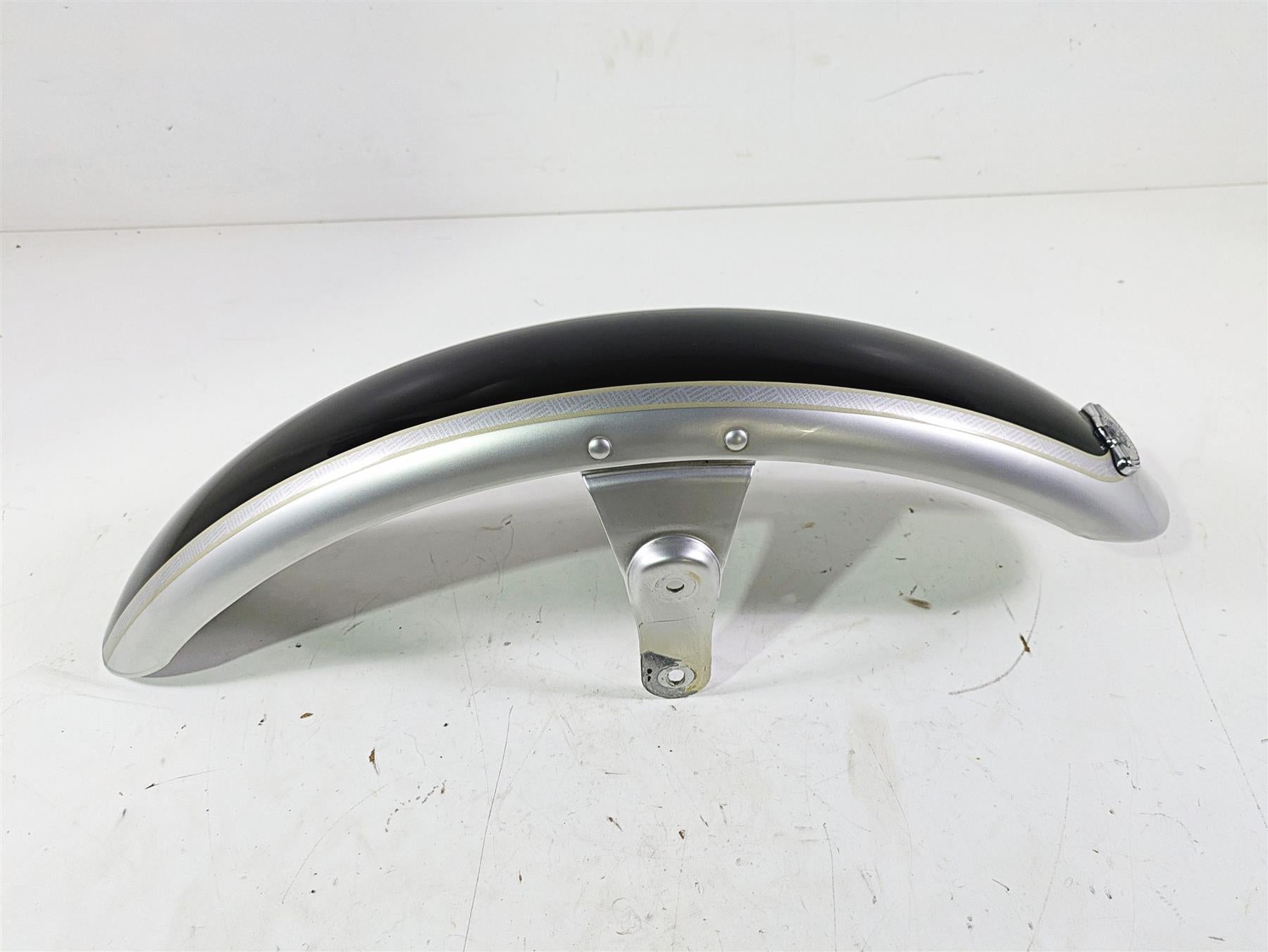 2003 Harley Softail FXSTDI Deuce 100th Front Fender Sterling Silver 59876-00A {{ shop.shopifyCountryName }} - Mototech271