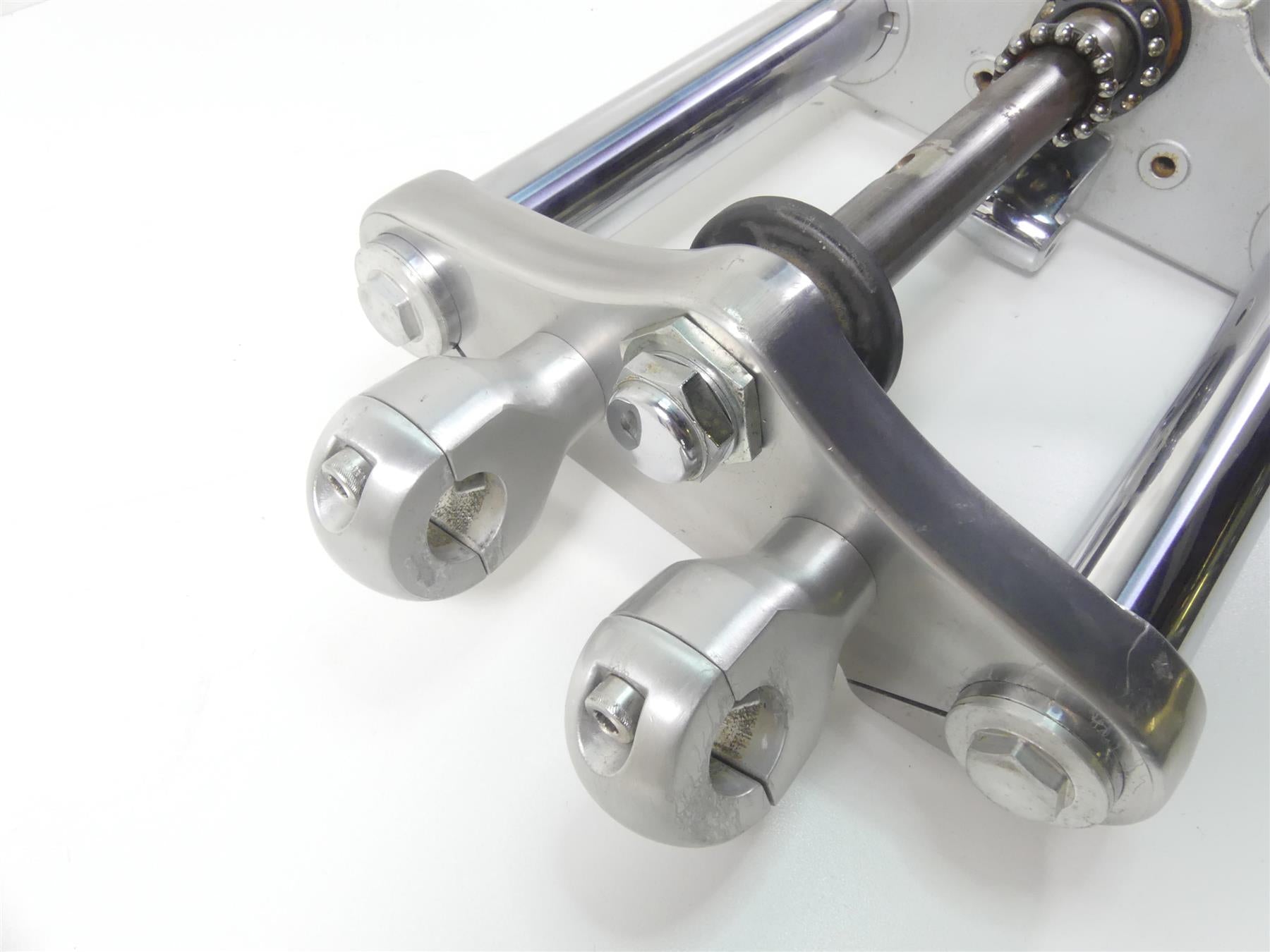 2002 Triumph Bonneville America Forks Triple Tree Axle Riser T2047121 T2047122 {{ shop.shopifyCountryName }} - Mototech271