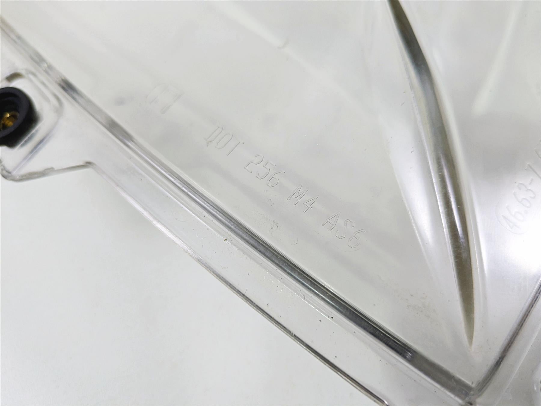 2014 BMW K1300S K40 Windshield Wind Shield Screen 46637677757 {{ shop.shopifyCountryName }} - Mototech271