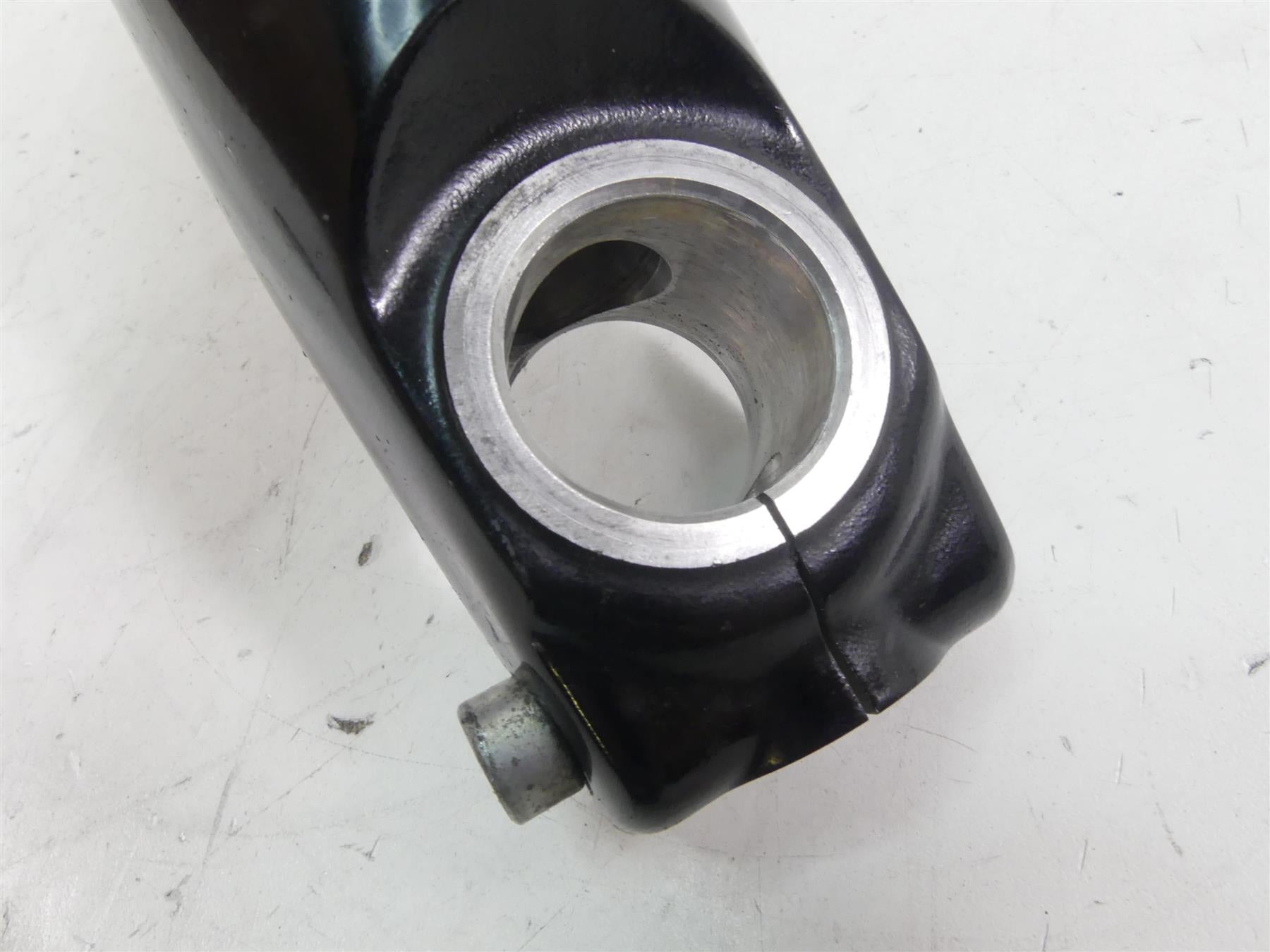 2019 Harley Softail FXBB Street Bob Showa Front Fork Lower Tubes Slider 45500488 {{ shop.shopifyCountryName }} - Mototech271