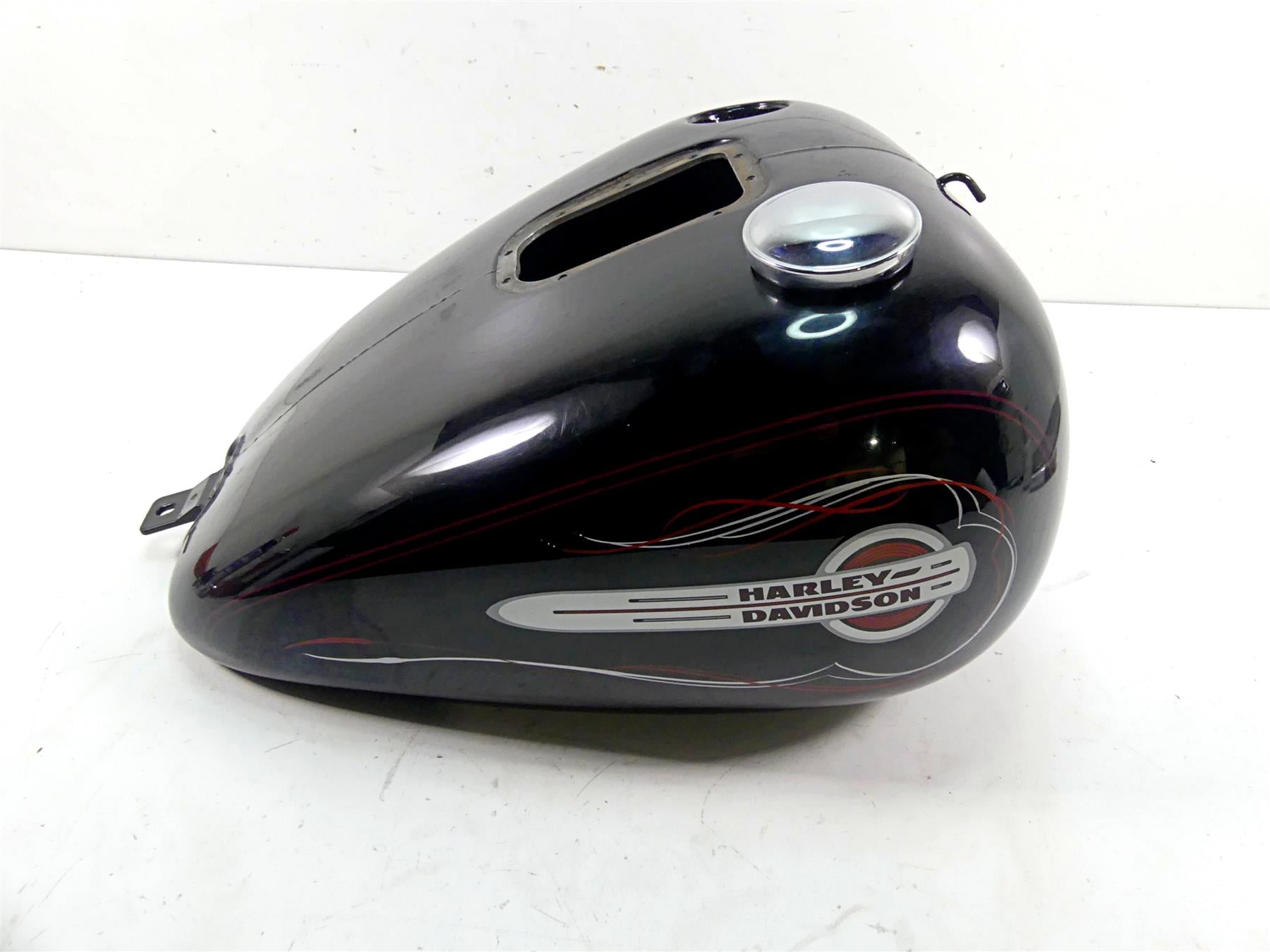 2002 Harley FLSTCI Softail Heritage Fuel Gas Petrol Tank -Read 61625-01D {{ shop.shopifyCountryName }} - Mototech271