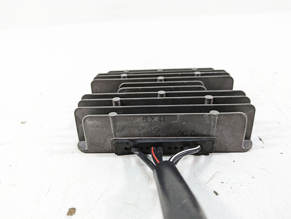 2011 Triumph America Rectifier Voltage Regulator T1300824 {{ shop.shopifyCountryName }} - Mototech271