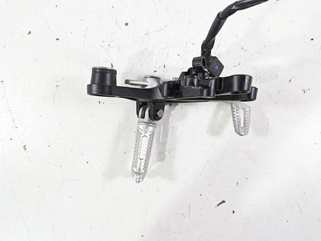 2023 Triumph Street Triple 765 RS Right Rider Footpeg & Brake Pedal T2082484 {{ shop.shopifyCountryName }} - Mototech271