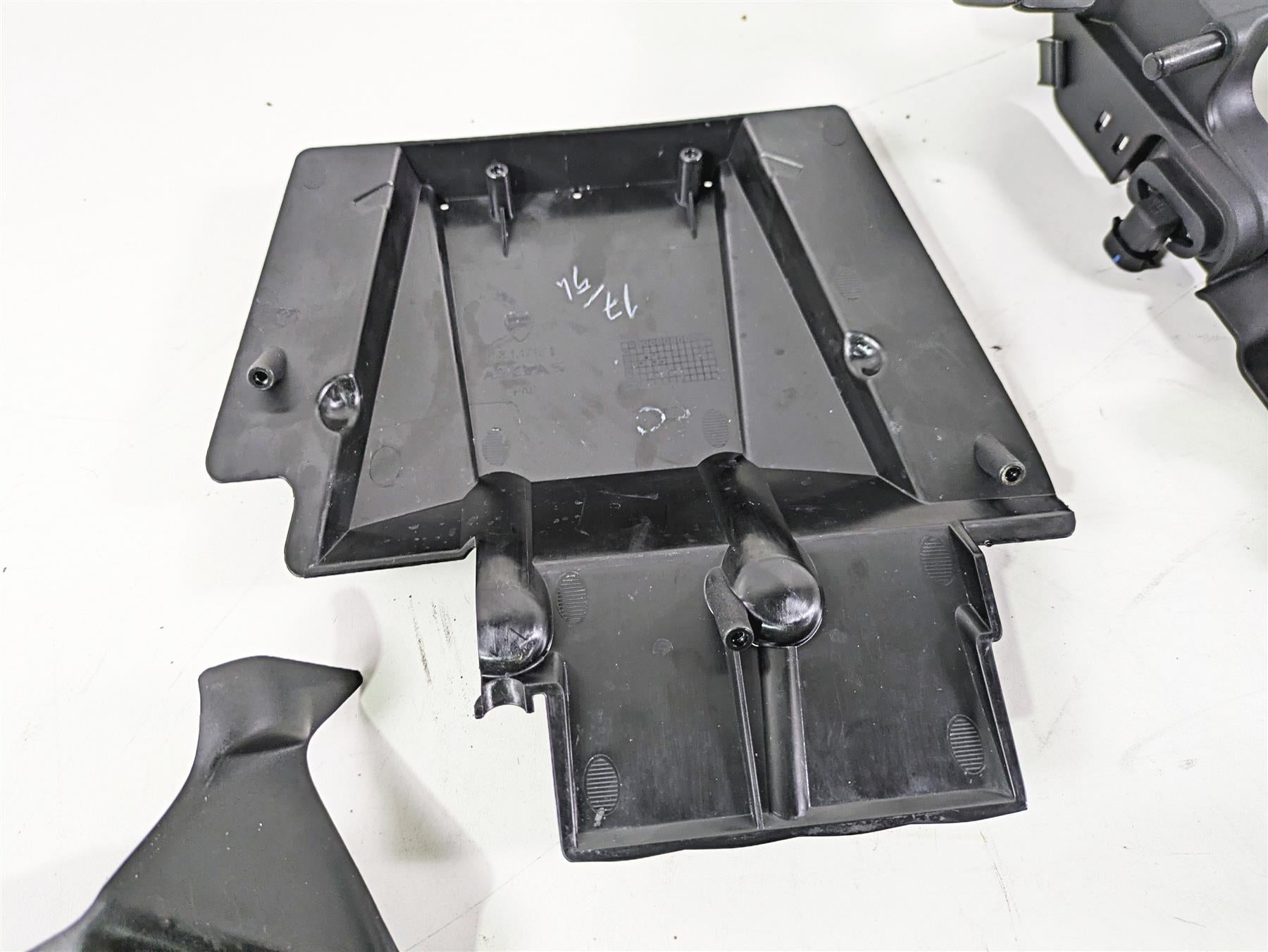 2023 Ducati Monster 937 SP Plastic Infill Cover Fairing Set {{ shop.shopifyCountryName }} - Mototech271