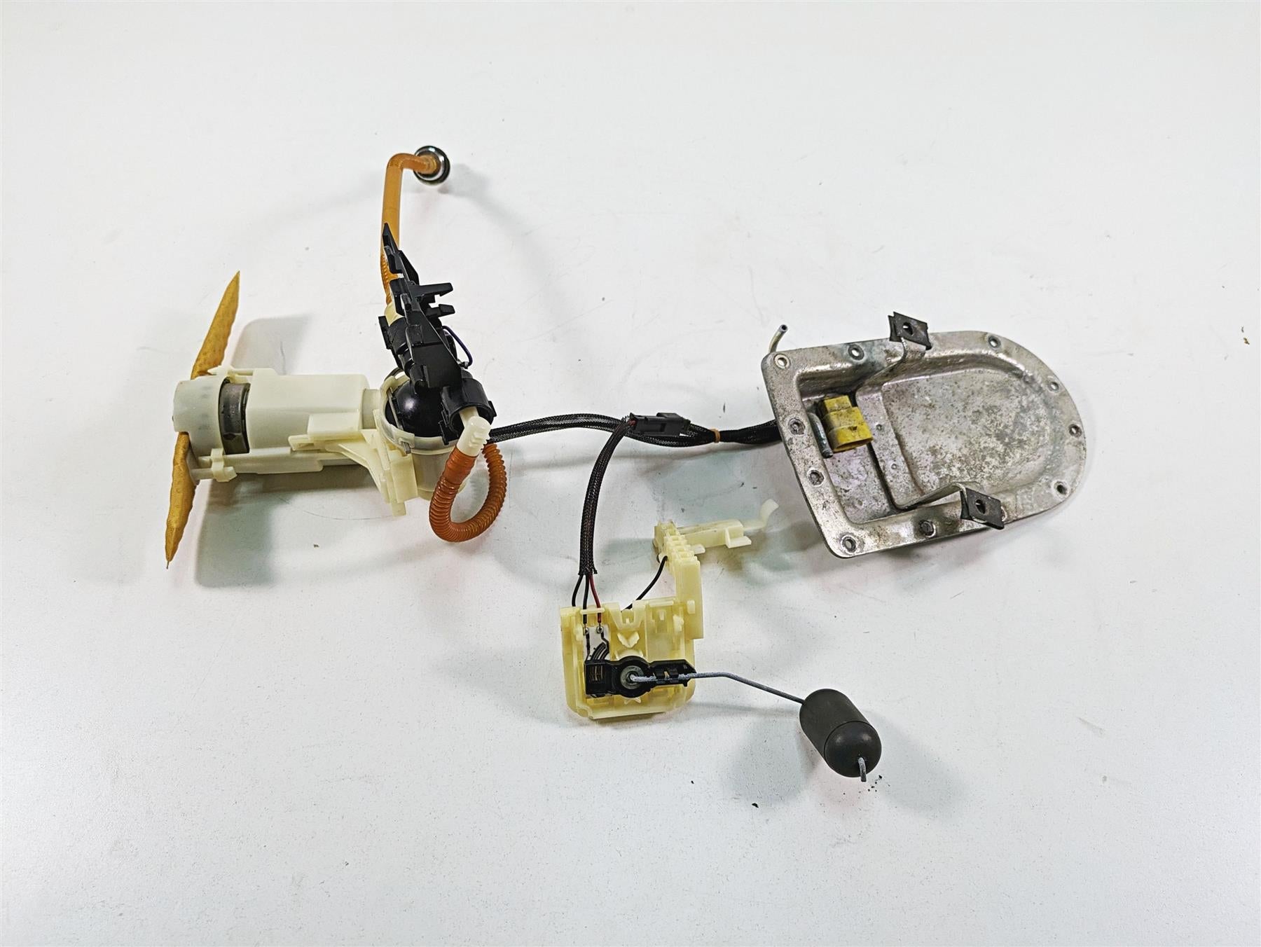 2009 Harley FXDF Dyna Fat Bob Fuel Petrol Gas Pump Level Sender Tested 75218-04D {{ shop.shopifyCountryName }} - Mototech271