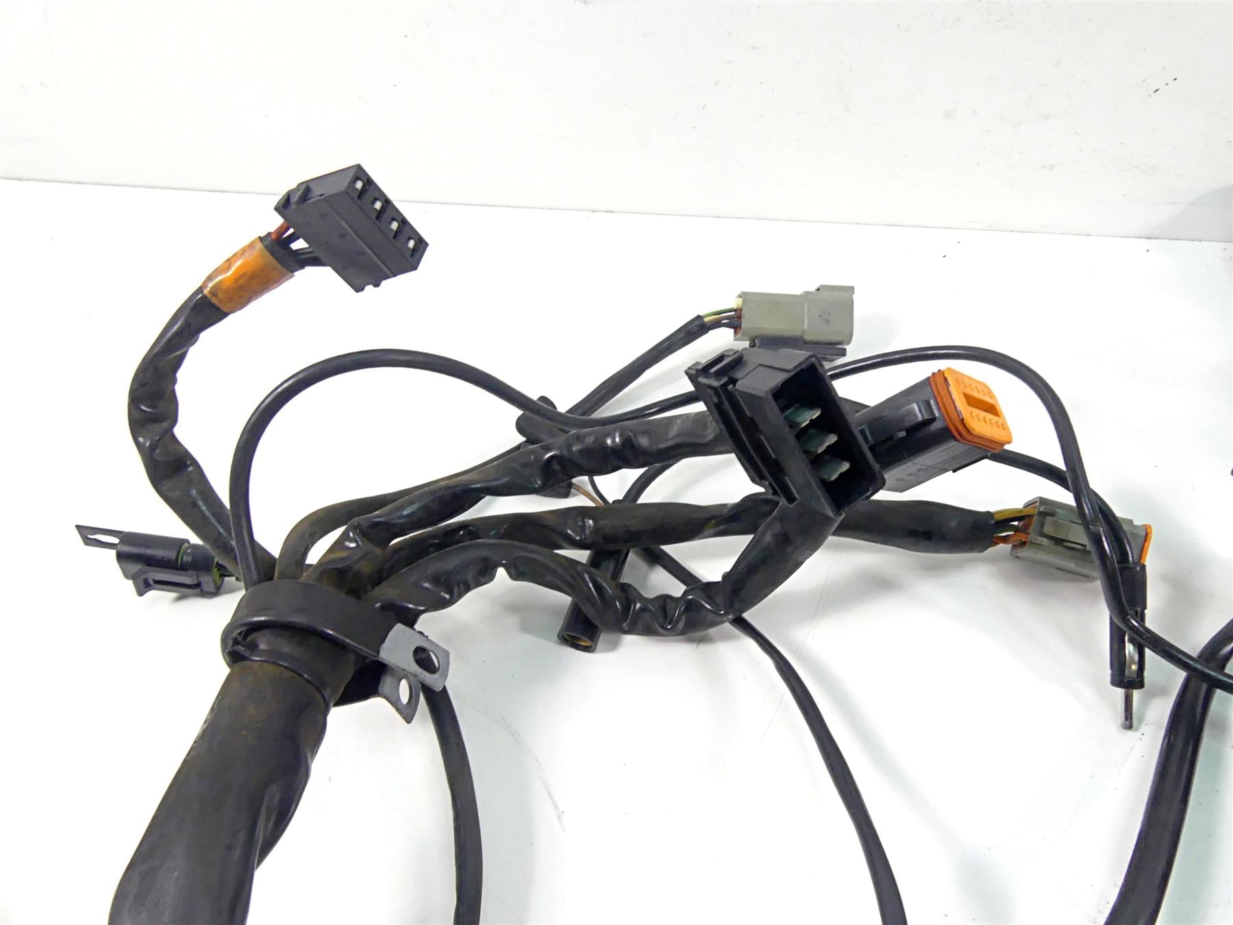 2004 Harley Touring FLHTCUI Electra Glide Main Wiring Harness Loom 70985-04 {{ shop.shopifyCountryName }} - Mototech271