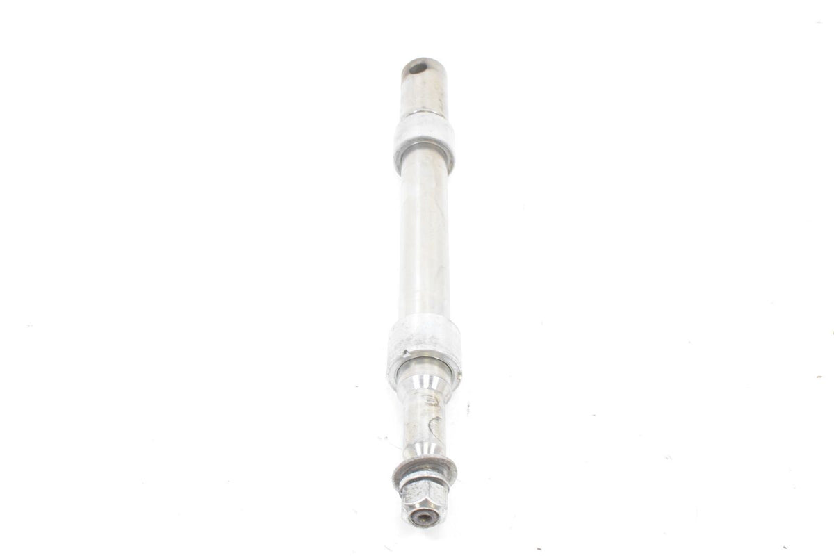 2002 Harley Touring FLHRI Road King Front 1" Wheel Spindle Axle 43364-00 {{ shop.shopifyCountryName }} - Mototech271