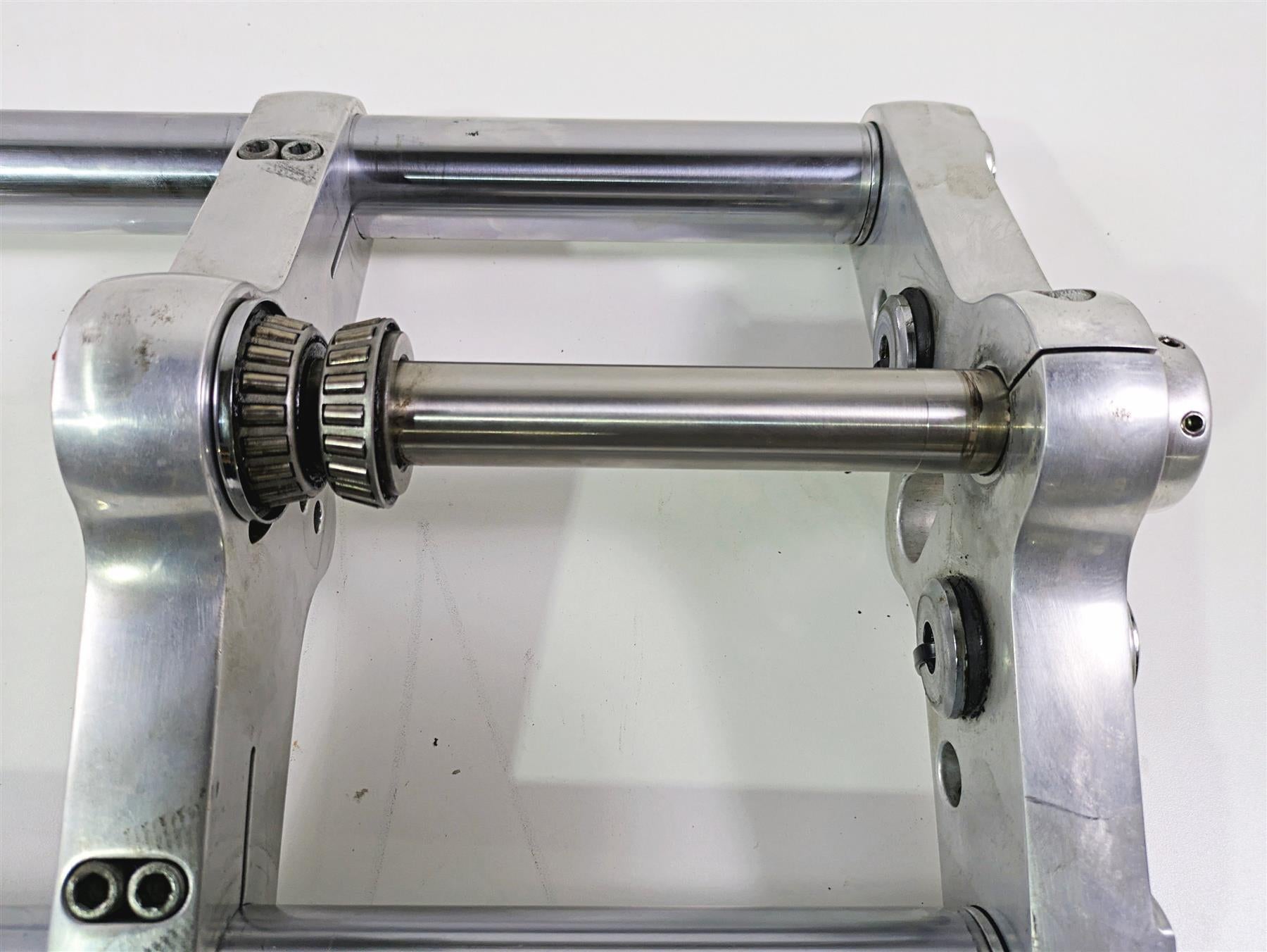 2002 Indian Spirit Deluxe Front Forks Triple Tree Front Axle Set 31-193 31-194 {{ shop.shopifyCountryName }} - Mototech271