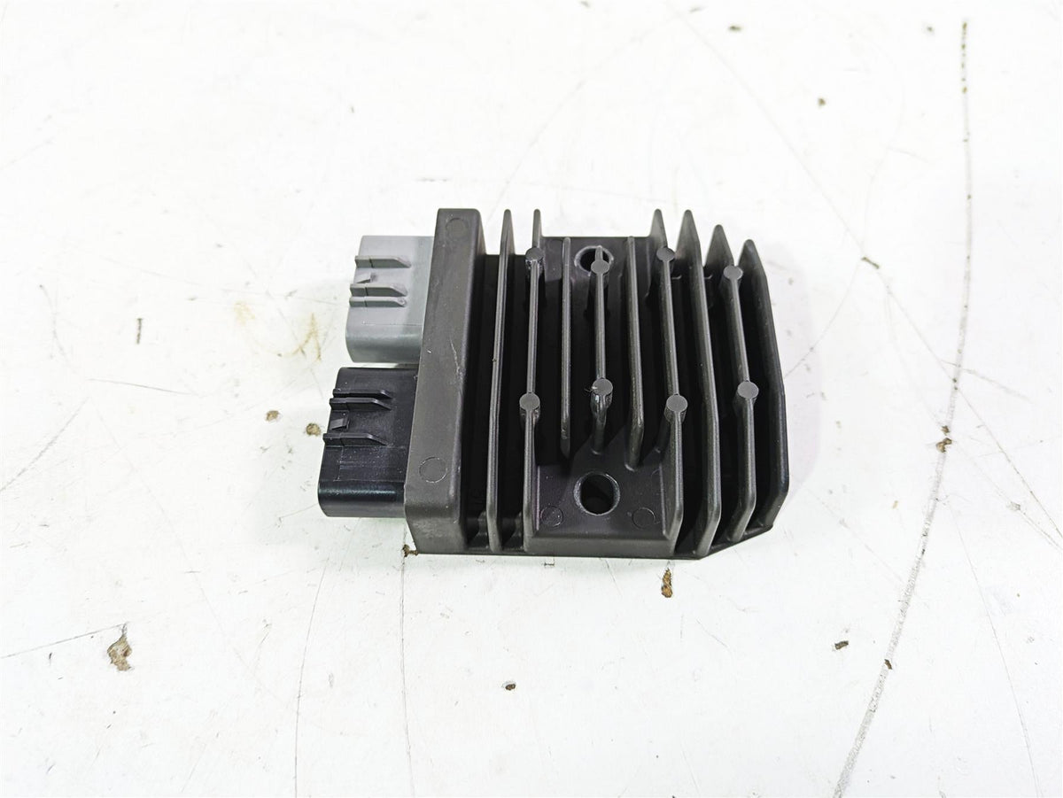 2015 Ducati Panigale 1299 S Rectifier Voltage Regulator 54040301B FH020AA {{ shop.shopifyCountryName }} - Mototech271