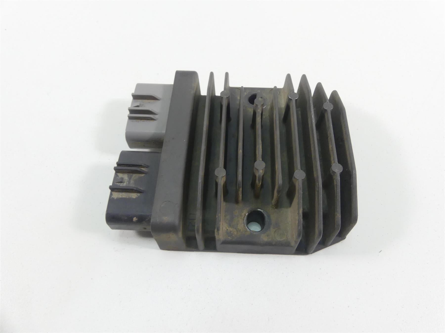 2019 BMW R1250GS K50 Rectifier Voltage Regulator 8523367 12318523367 {{ shop.shopifyCountryName }} - Mototech271