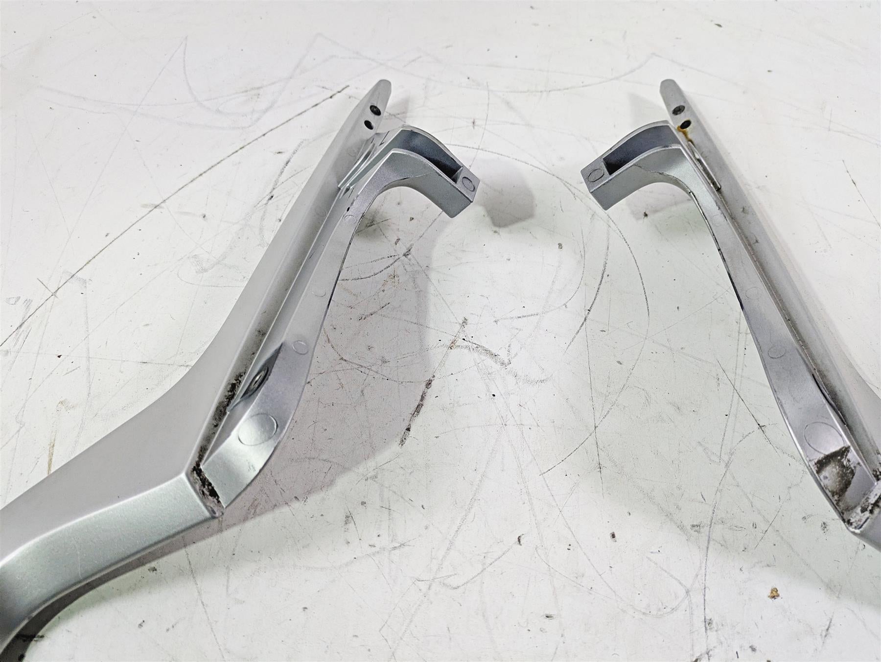 2015 BMW K1600 GT K48 Rear Passenger Side Grab Handles 46548549392 46548549391 {{ shop.shopifyCountryName }} - Mototech271
