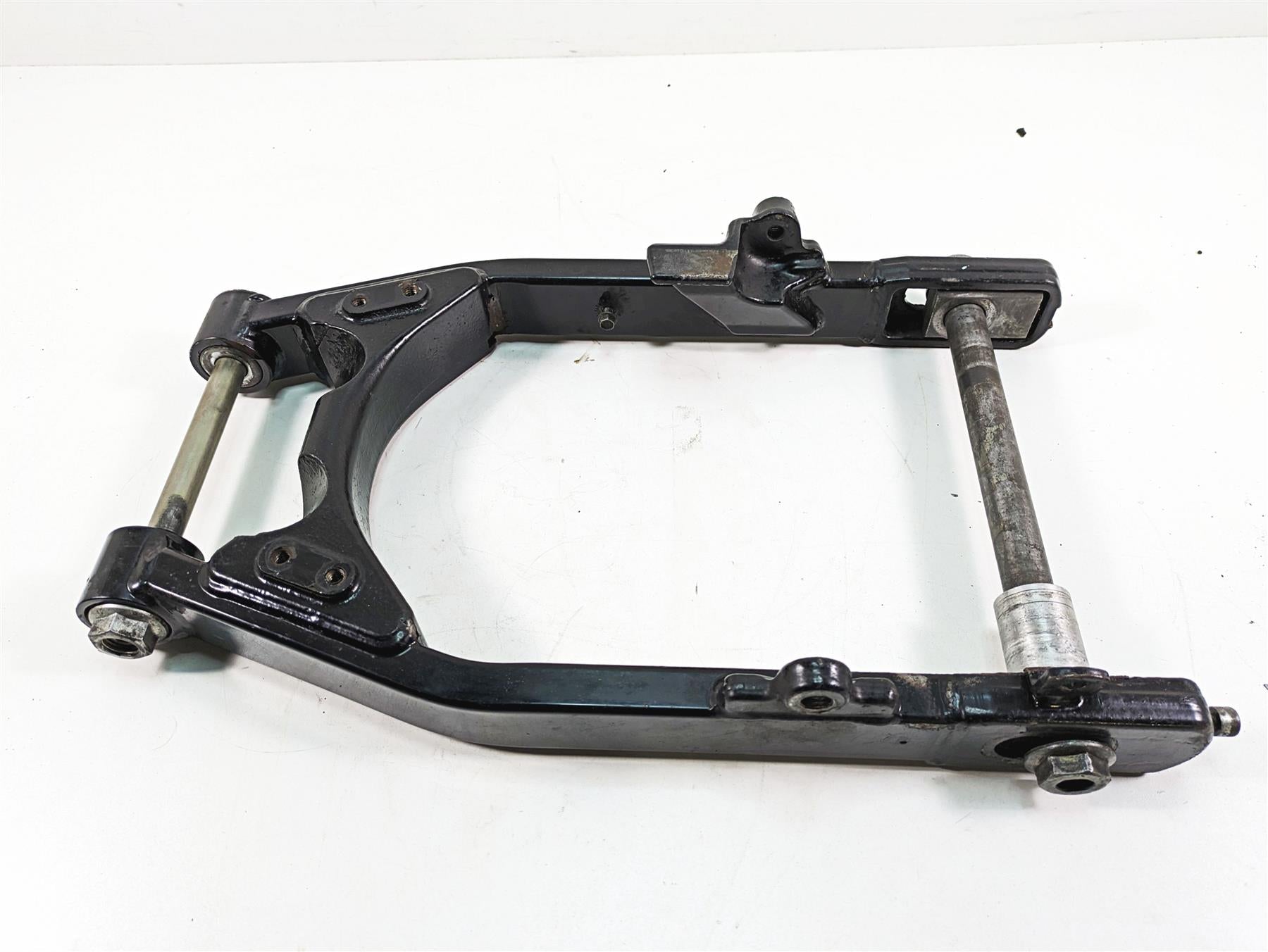 2009 Harley FXDC Dyna Super Glide Custom Rear Swingarm & Belt Guards 47820-06 | Mototech271