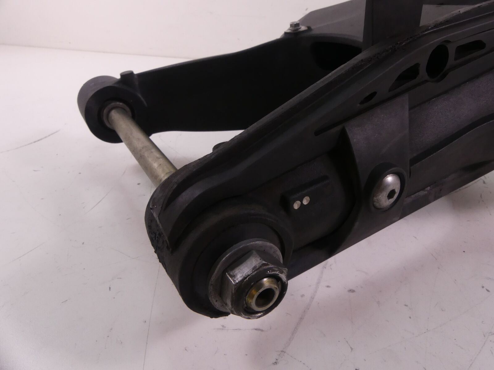 2014 Triumph Tiger 800 ABS Rear Suspension Swingarm Swing Arm + Axle T2052501 {{ shop.shopifyCountryName }} - Mototech271