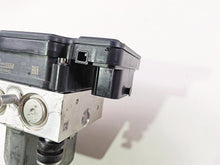 Load image into Gallery viewer, 2016 Harley Touring FLHR Road King  Abs Brake Pump Module Unit 41100013A
