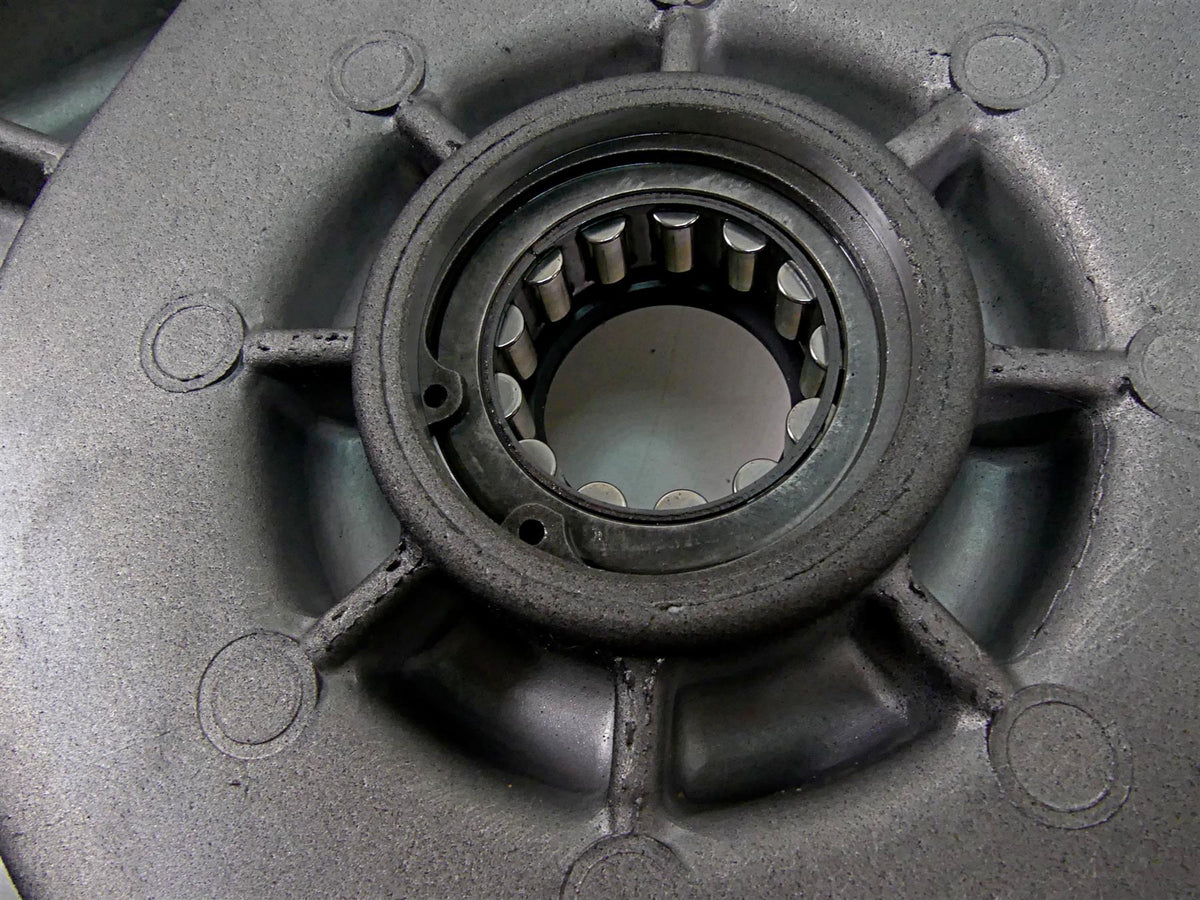 2004 Harley Touring FLHTCUI Electra Glide Inner Primary Clutch Cover 60677-01B {{ shop.shopifyCountryName }} - Mototech271