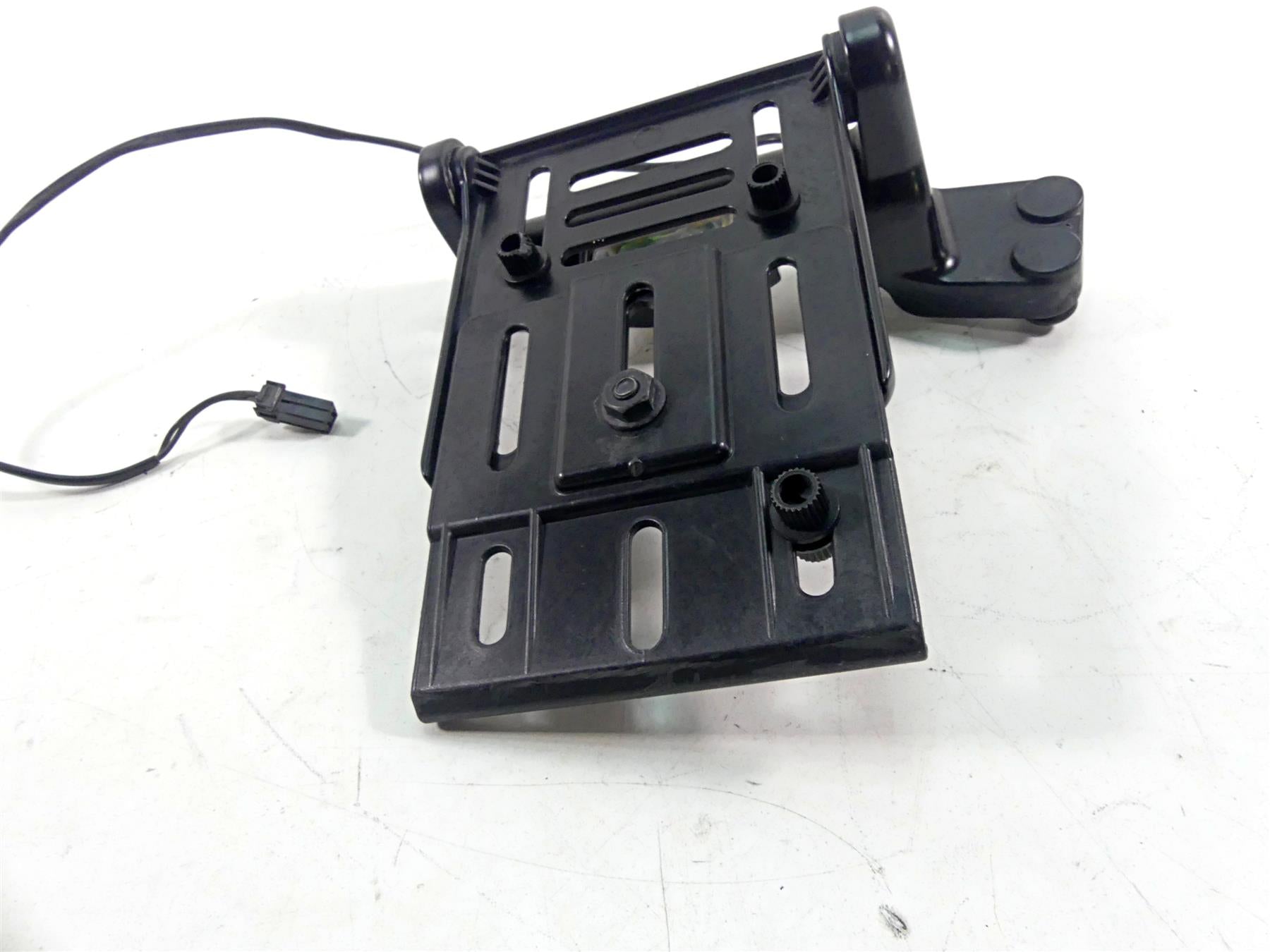 2015 Harley VRSCF Muscle V-Rod Side License Plate Holder 69390-09 {{ shop.shopifyCountryName }} - Mototech271