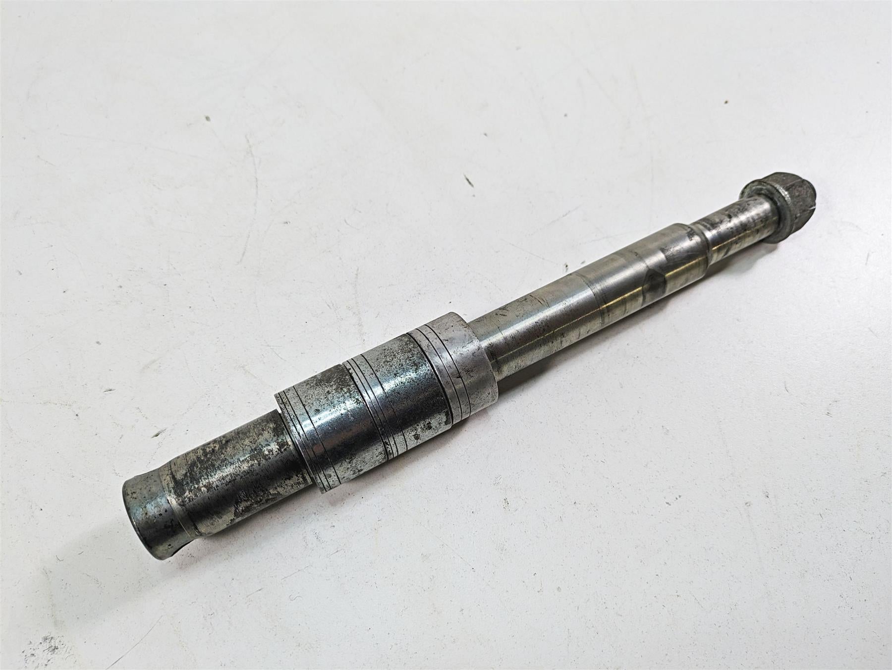 2009 Harley FXDC Dyna Super Glide Custom Front Axle Wheel Spindle 41628-08 {{ shop.shopifyCountryName }} - Mototech271