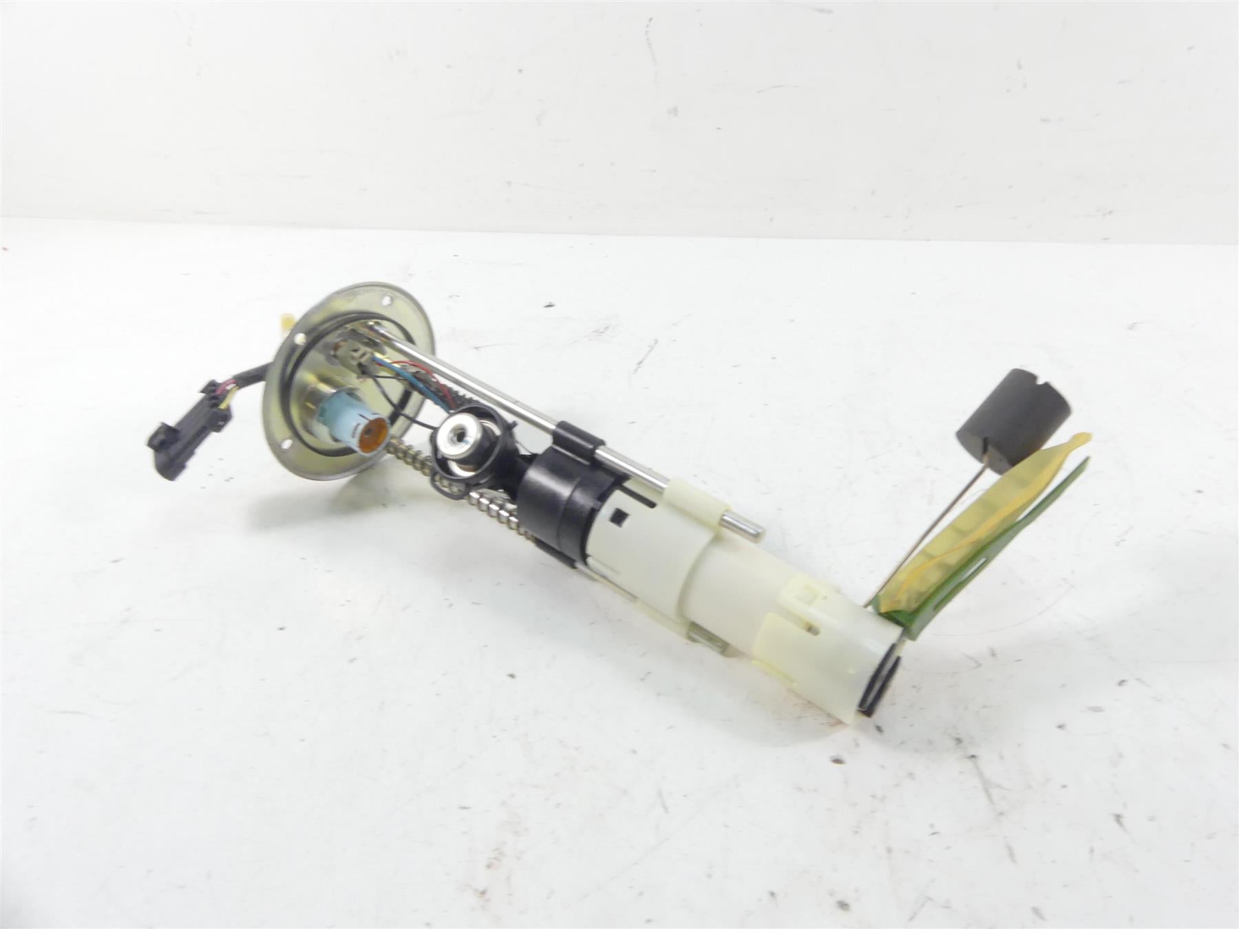 2011 Victory Vision Tour Fuel Gas Petrol Pump - Tested 2521030 {{ shop.shopifyCountryName }} - Mototech271