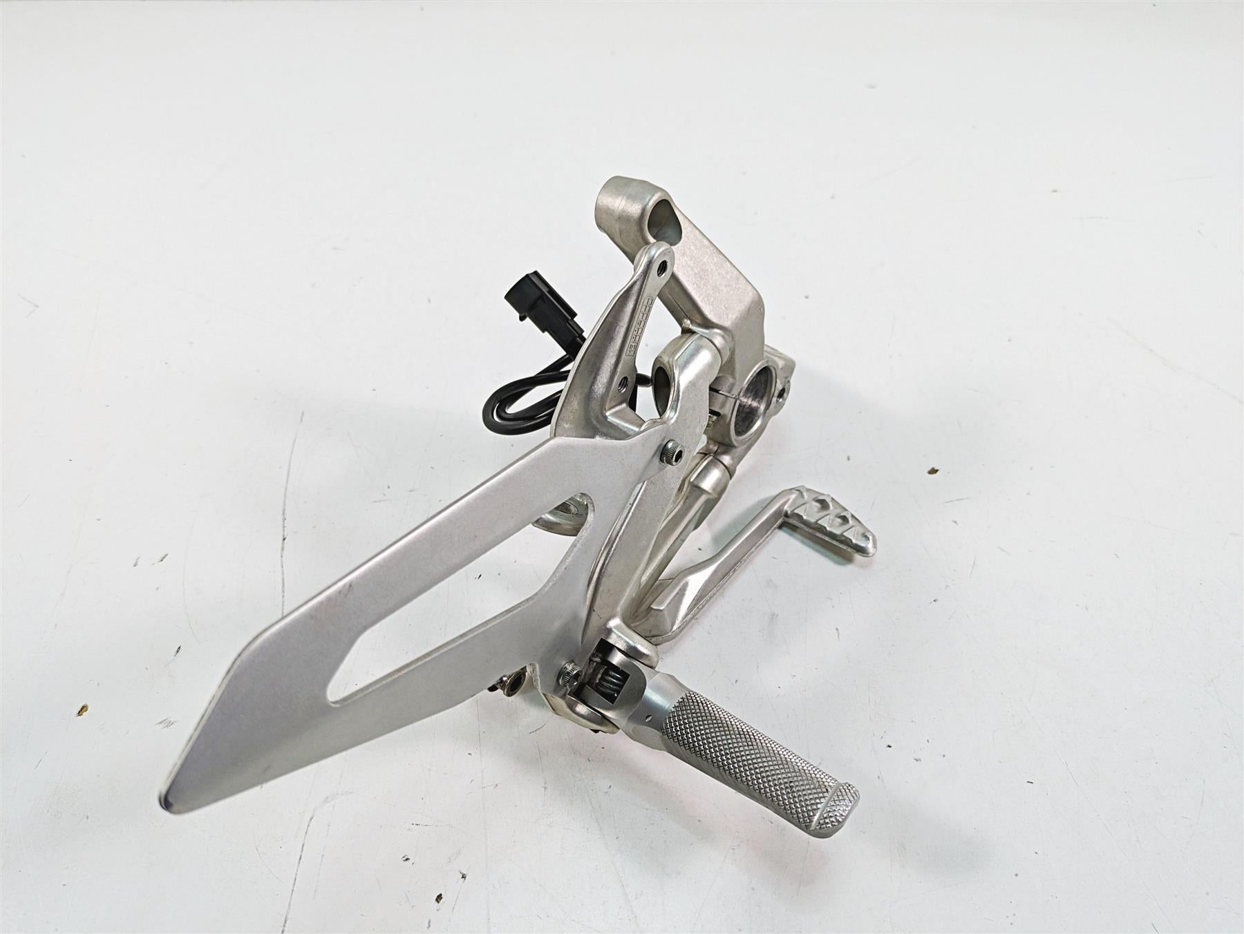 2016 Ducati Panigale 1299 S Right Footpeg Frame Mount & Brake Pedal 82411871BA {{ shop.shopifyCountryName }} - Mototech271